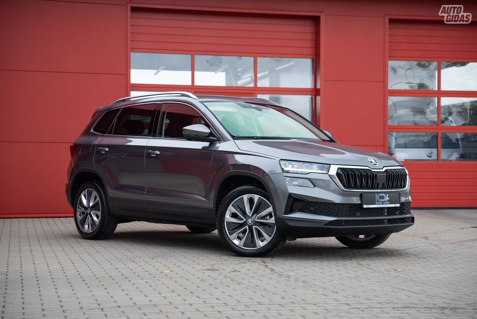 Skoda Karoq 2023 y Off-road / Crossover