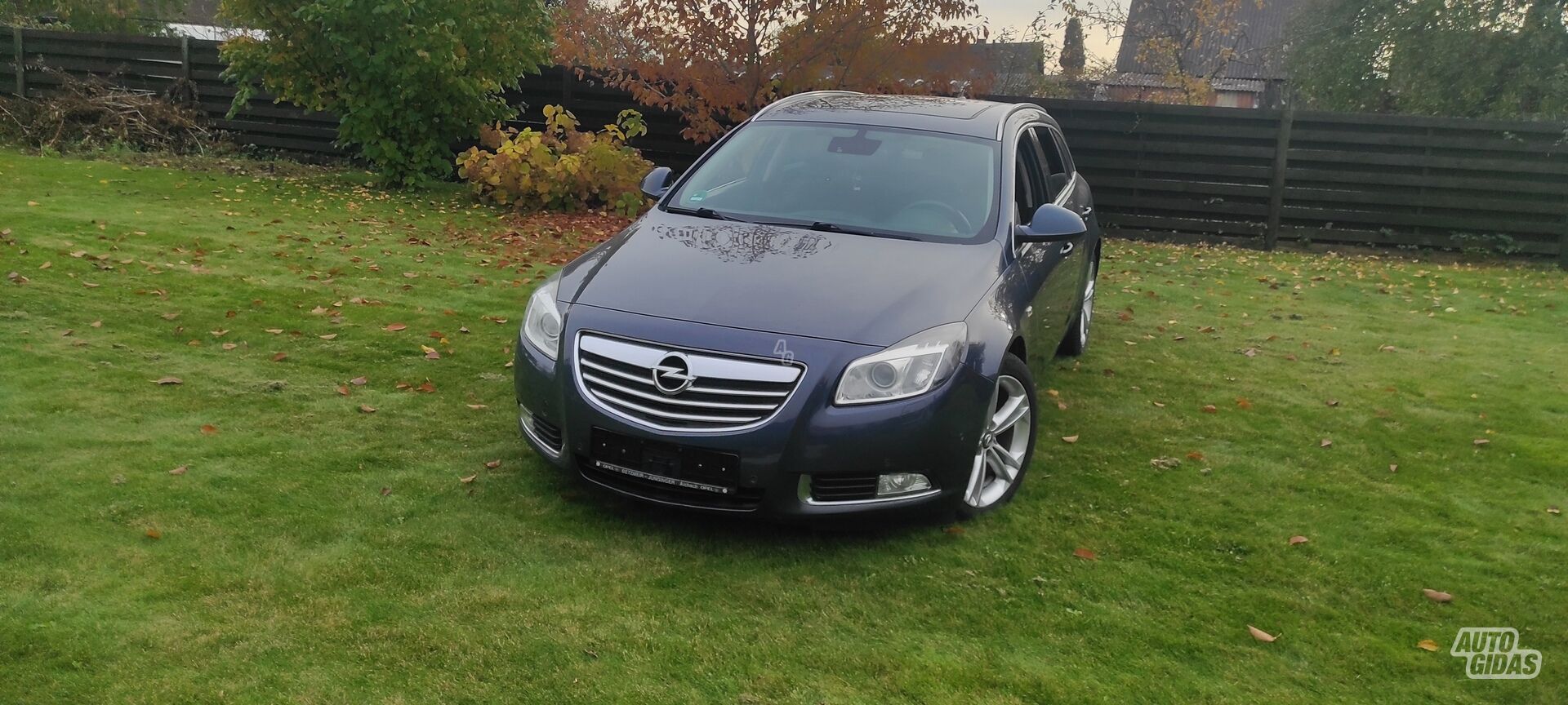 Opel Insignia 2010 г Универсал