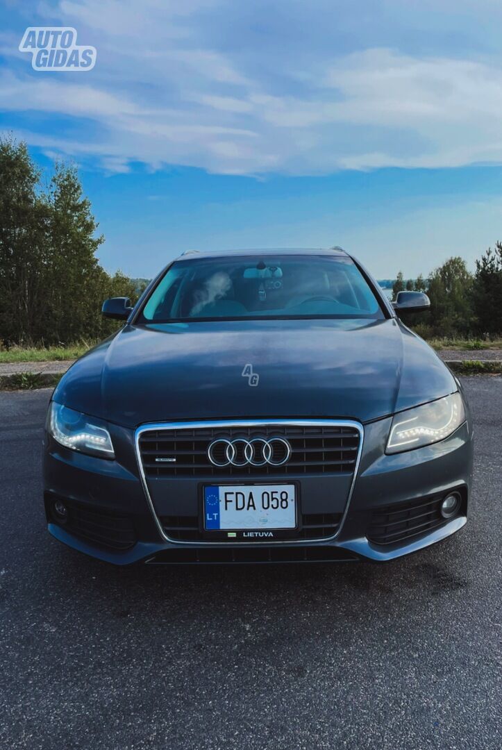 Audi A4 B8 2010 y