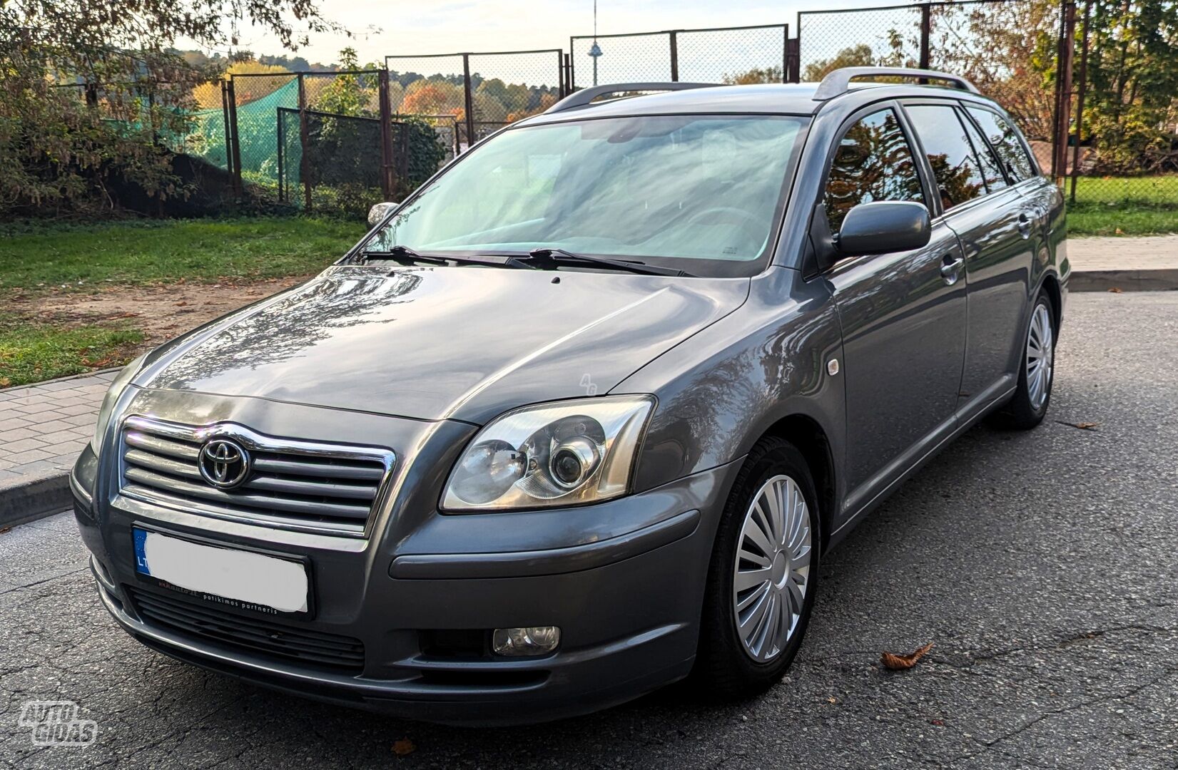 Toyota Avensis II VVT-i 2005 m