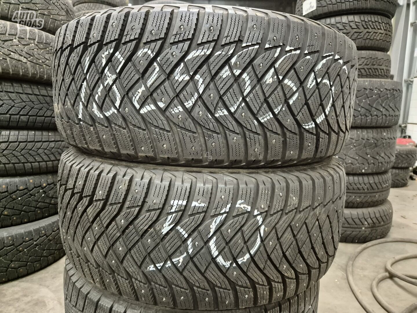 Goodyear R18 winter tyres passanger car