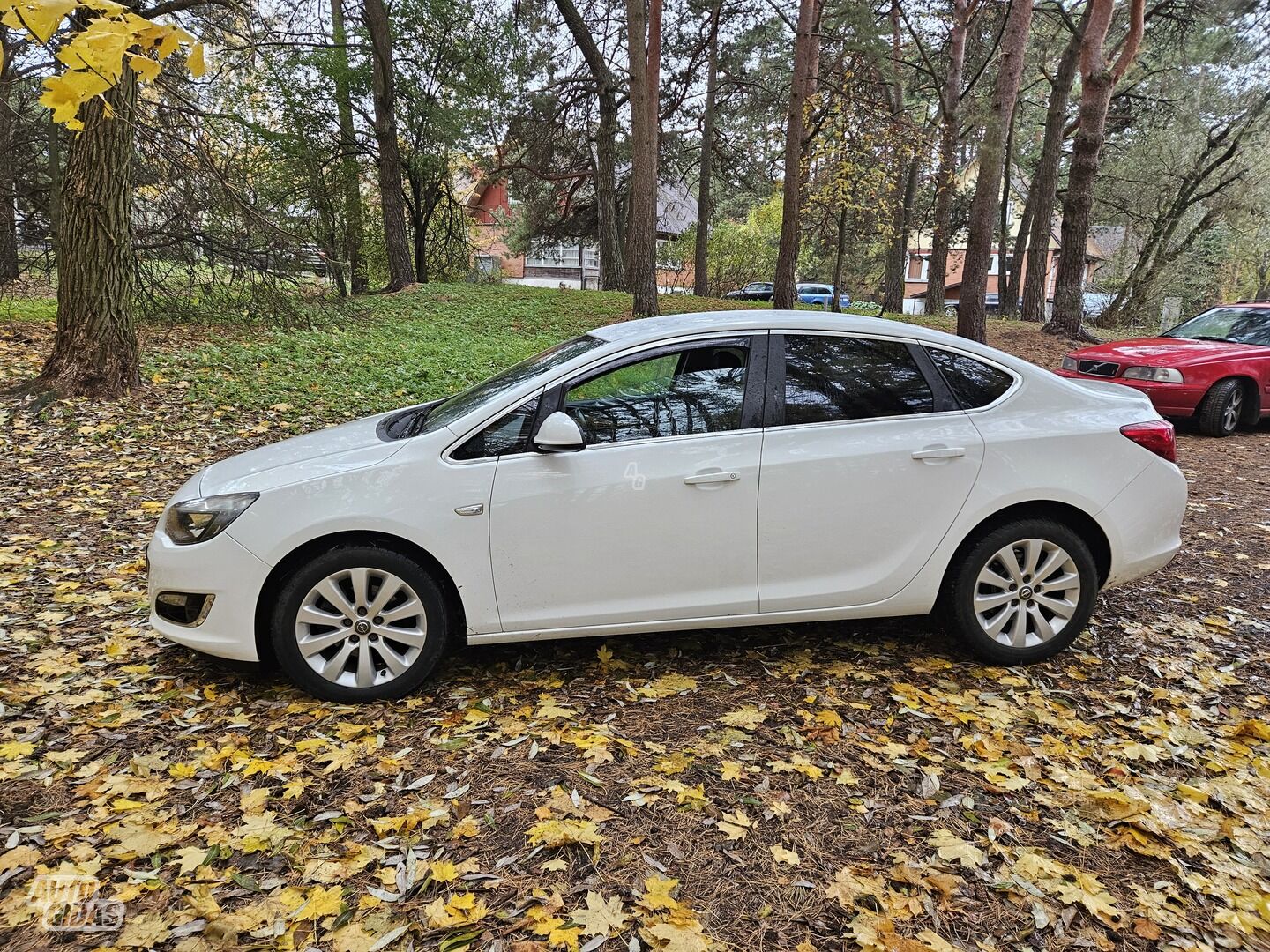 Opel Astra 2014 г Седан