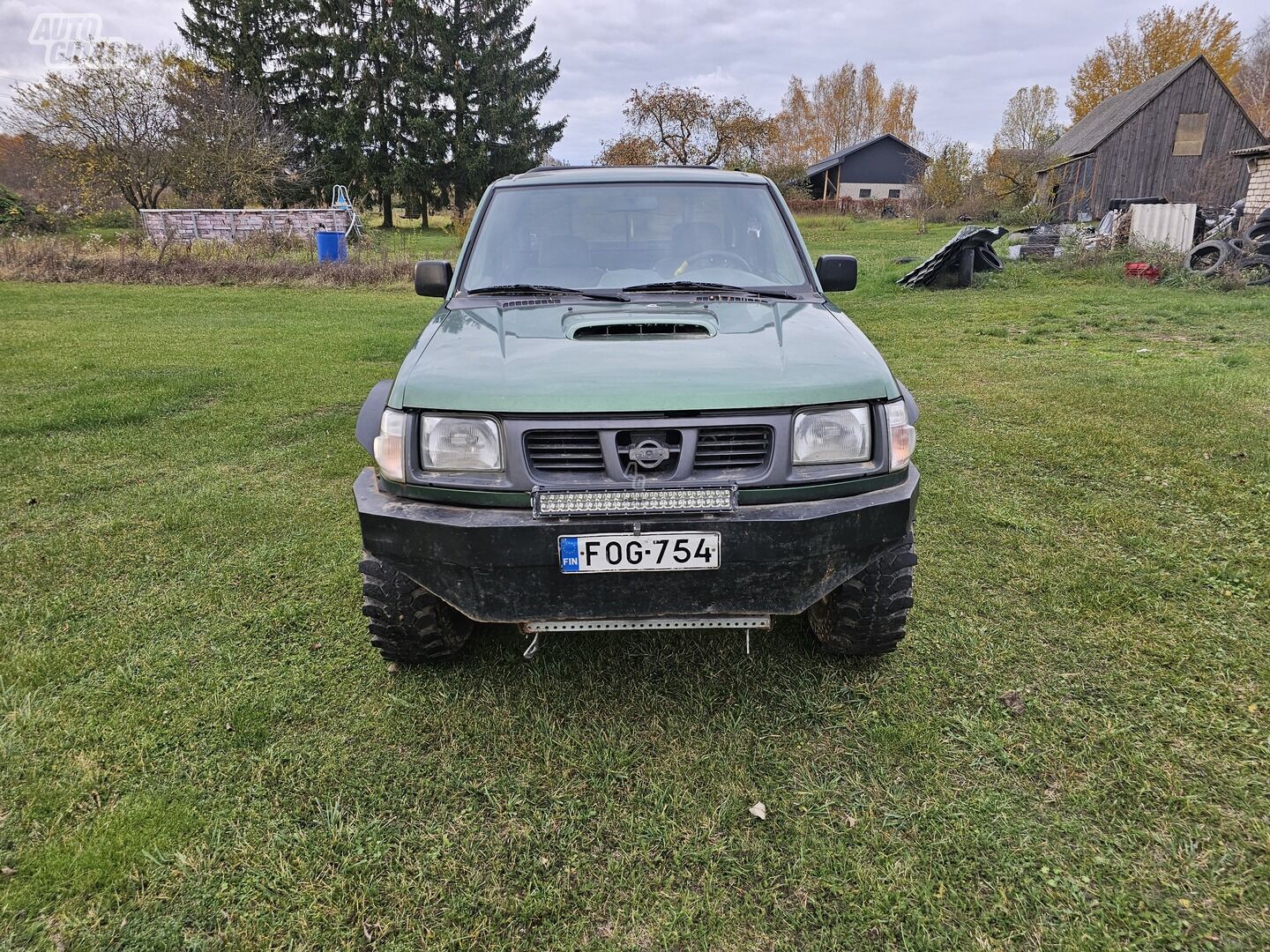 Nissan King Cab 2000 г Внедорожник / Кроссовер