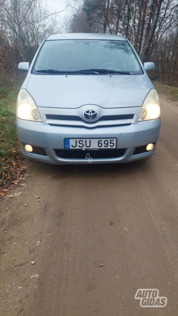 Toyota Verso 2006 г Универсал