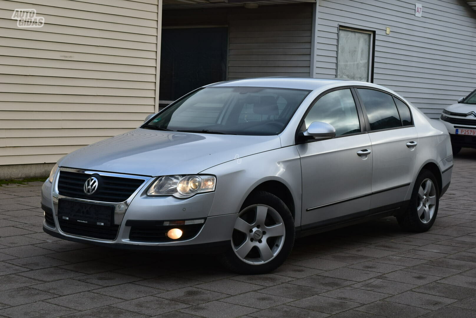 Volkswagen Passat 2008 y Sedan