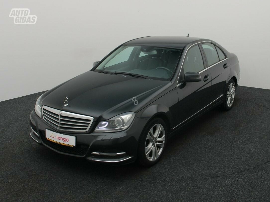 Mercedes-Benz C 200 2013 y Sedan