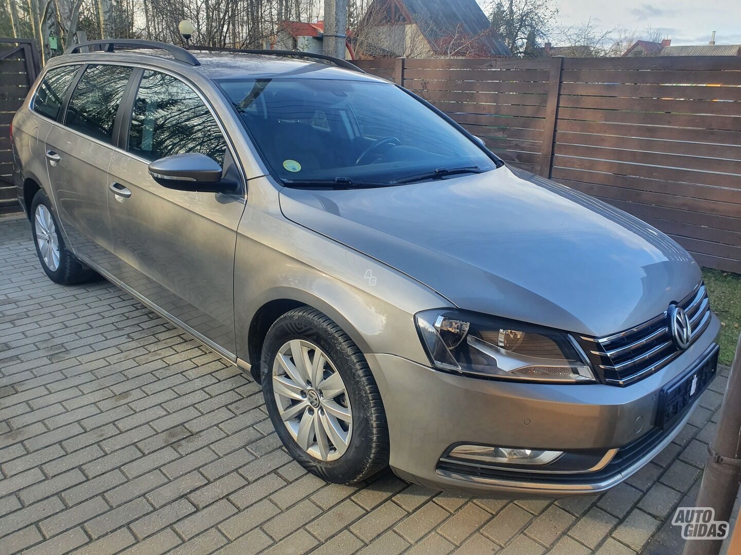 Volkswagen Passat B7 2012 m