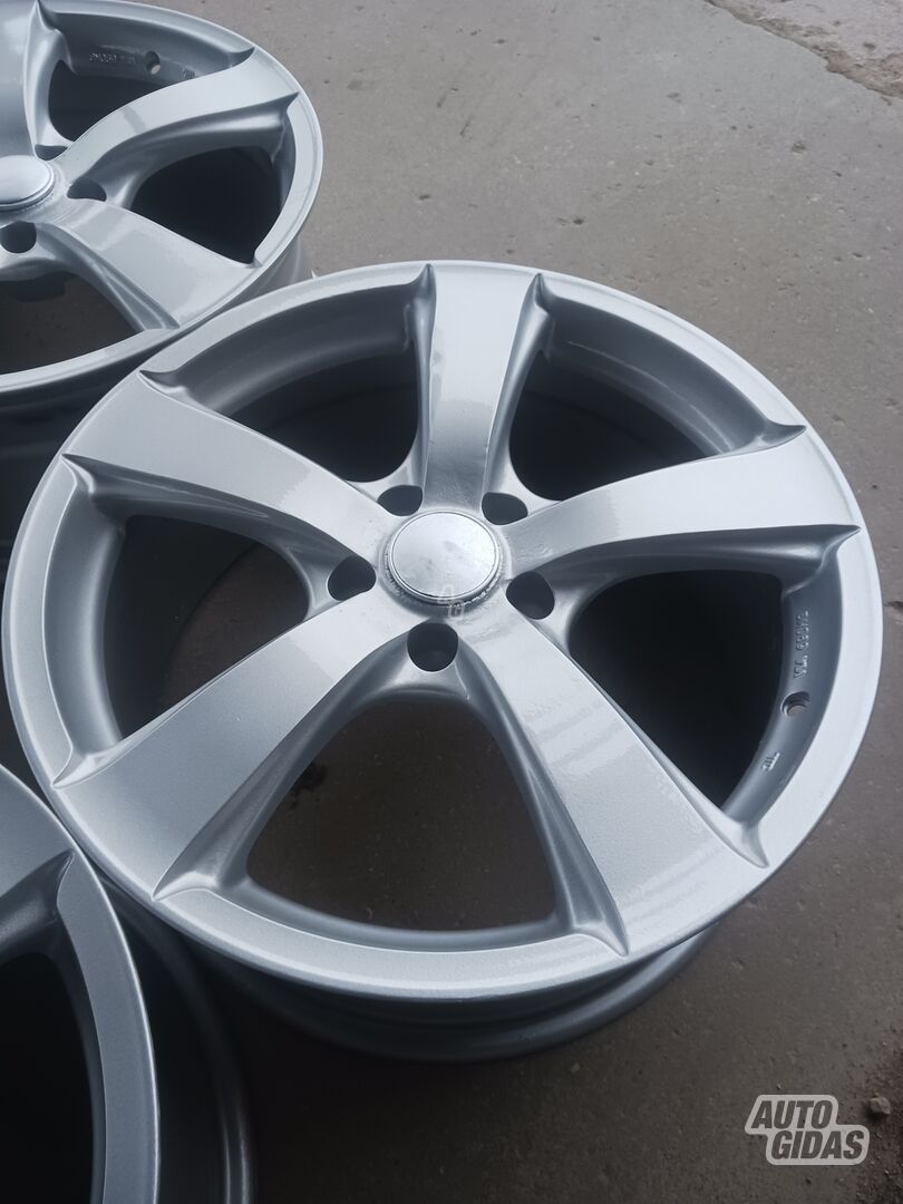 Light alloy R18 rims