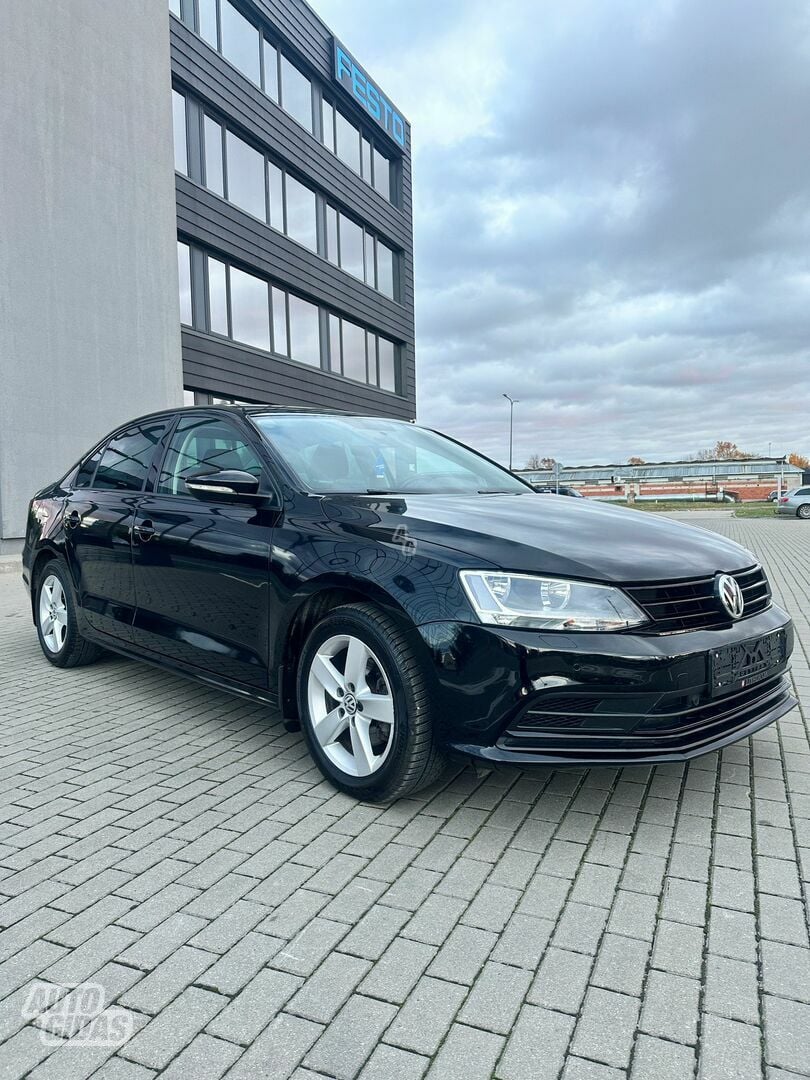 Volkswagen Jetta VI 2017 m