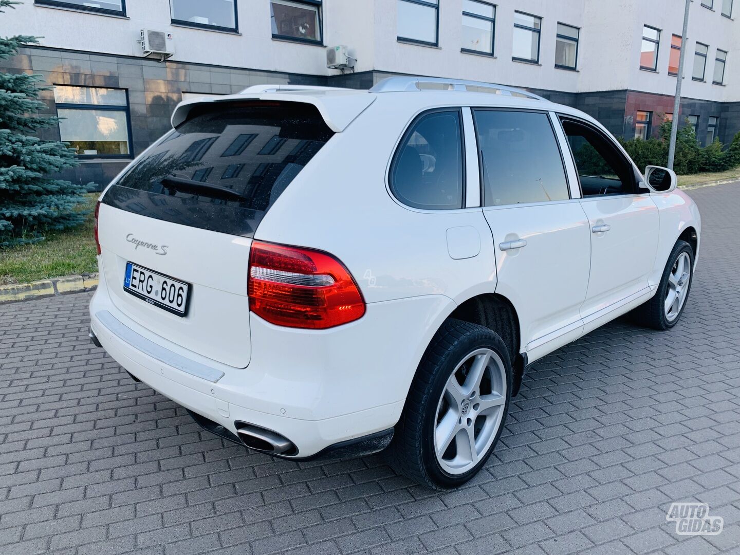 Porsche Cayenne 4540 2008 m