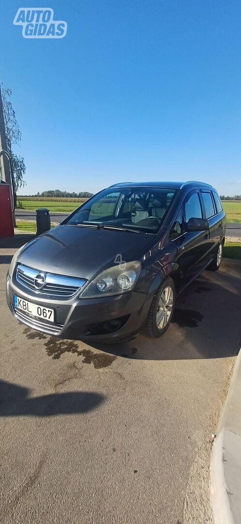 Opel Zafira B 2010 m