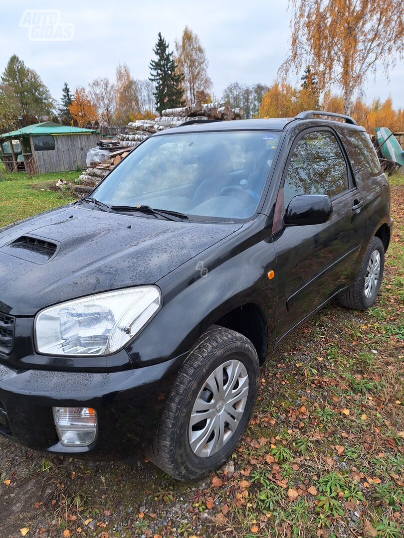 Toyota RAV4 II 2003 y