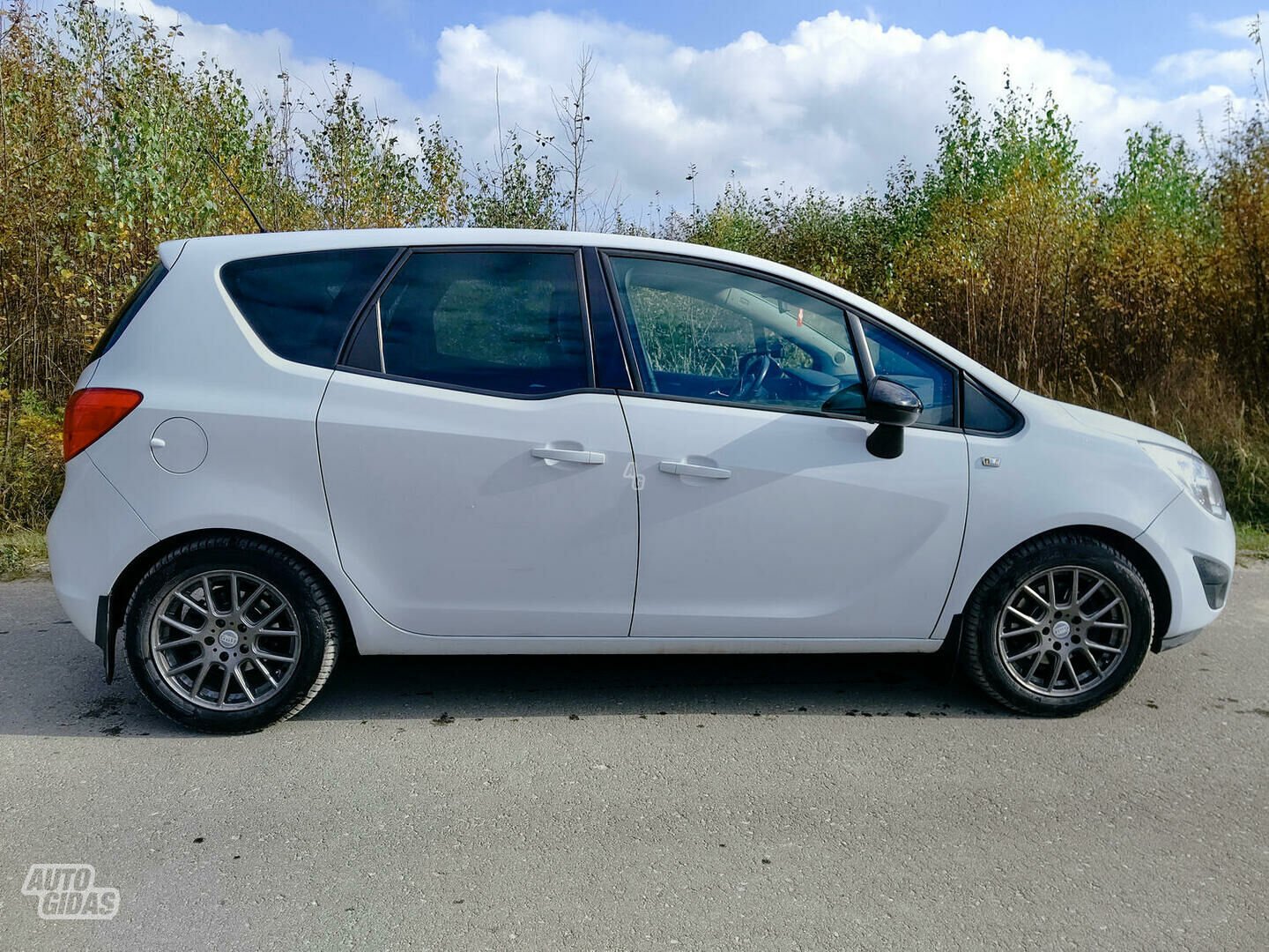 Opel Meriva B 2012 y