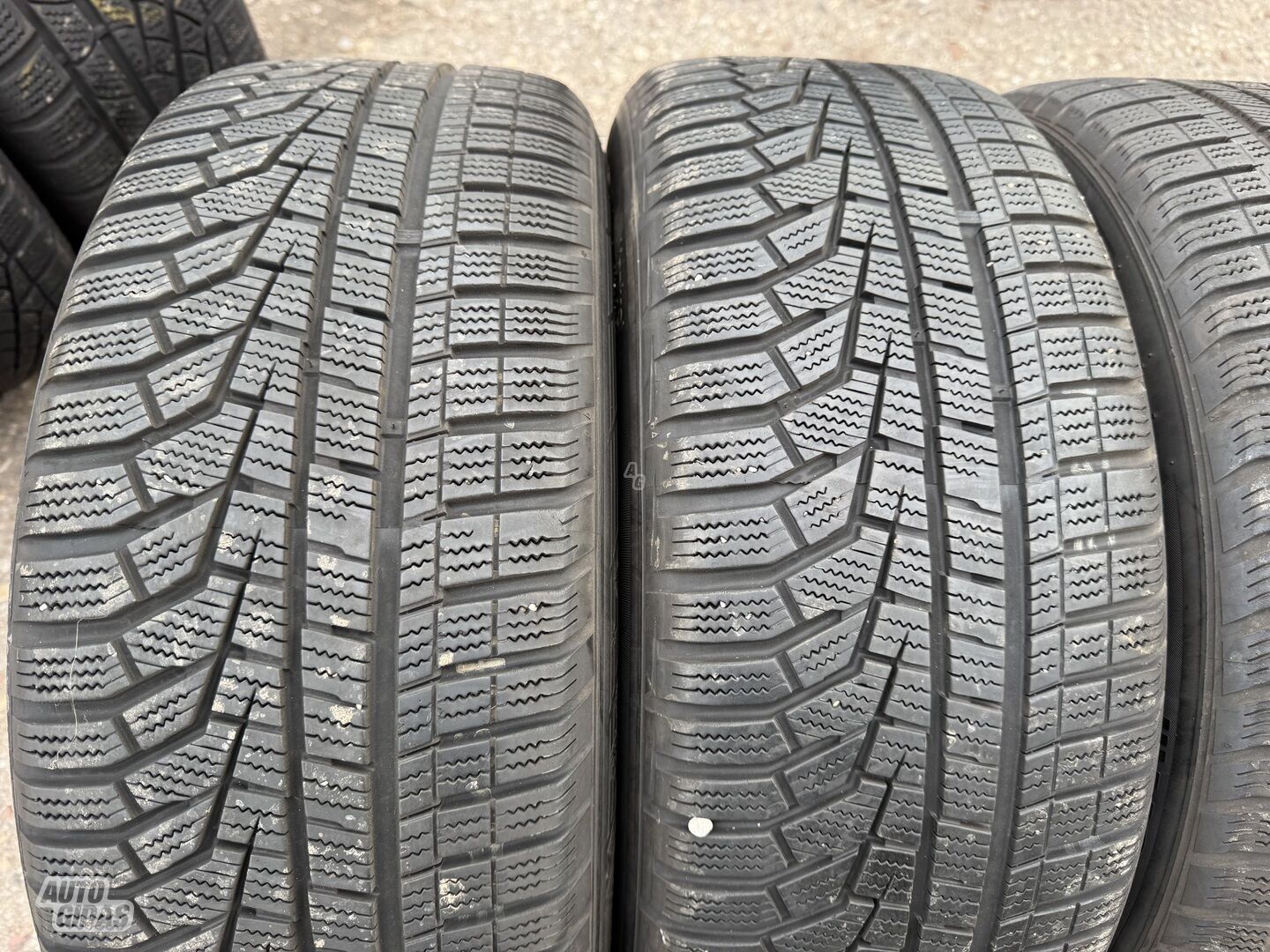 Hankook Siunciam, 5+7mm R17 žieminės padangos lengviesiems