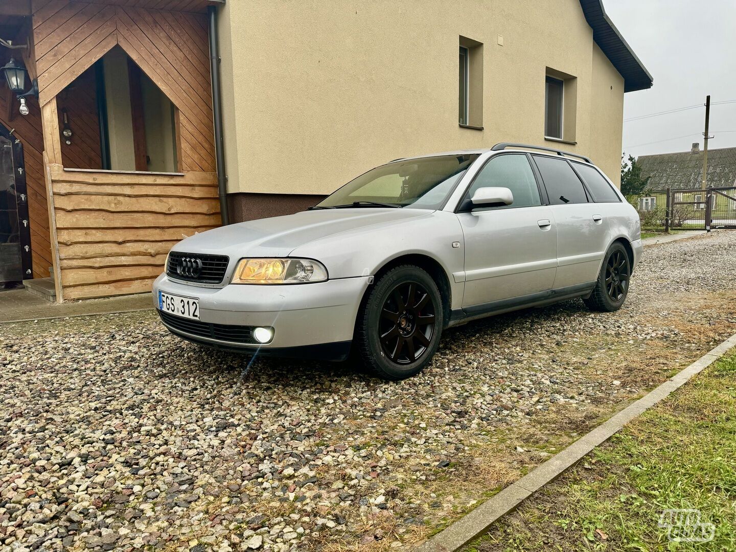 Audi A4 B5 2000 y