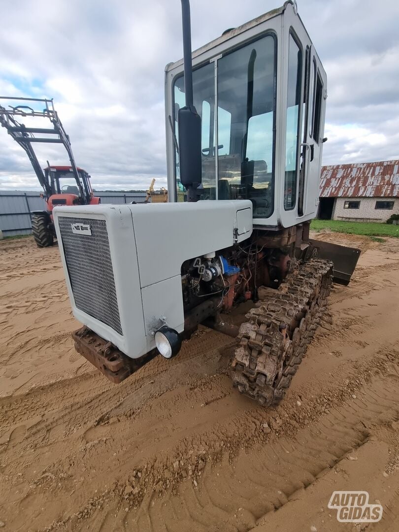 MTZ 1997 y Tractor