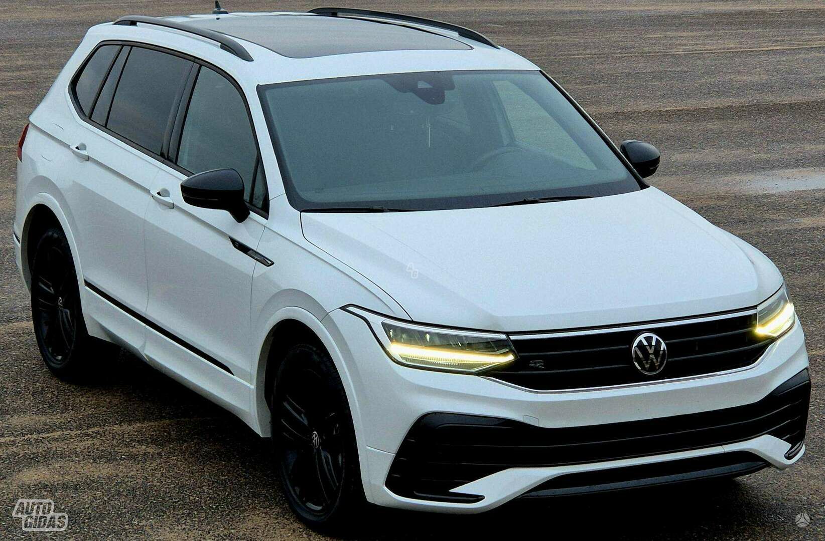 Volkswagen Tiguan 2022 г Минивэн