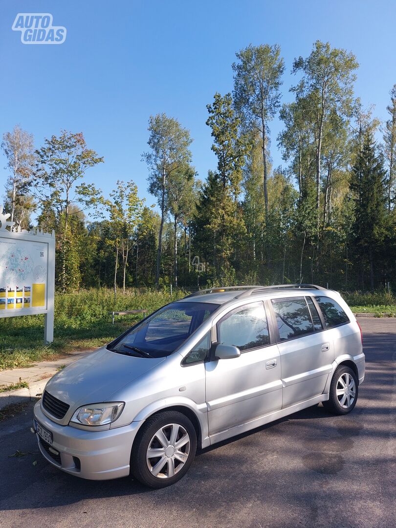 Opel Zafira A 2004 г