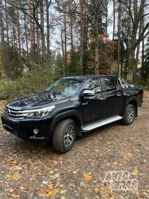 Toyota Hilux VIII D-4D LEGEND 4WD 2017 г