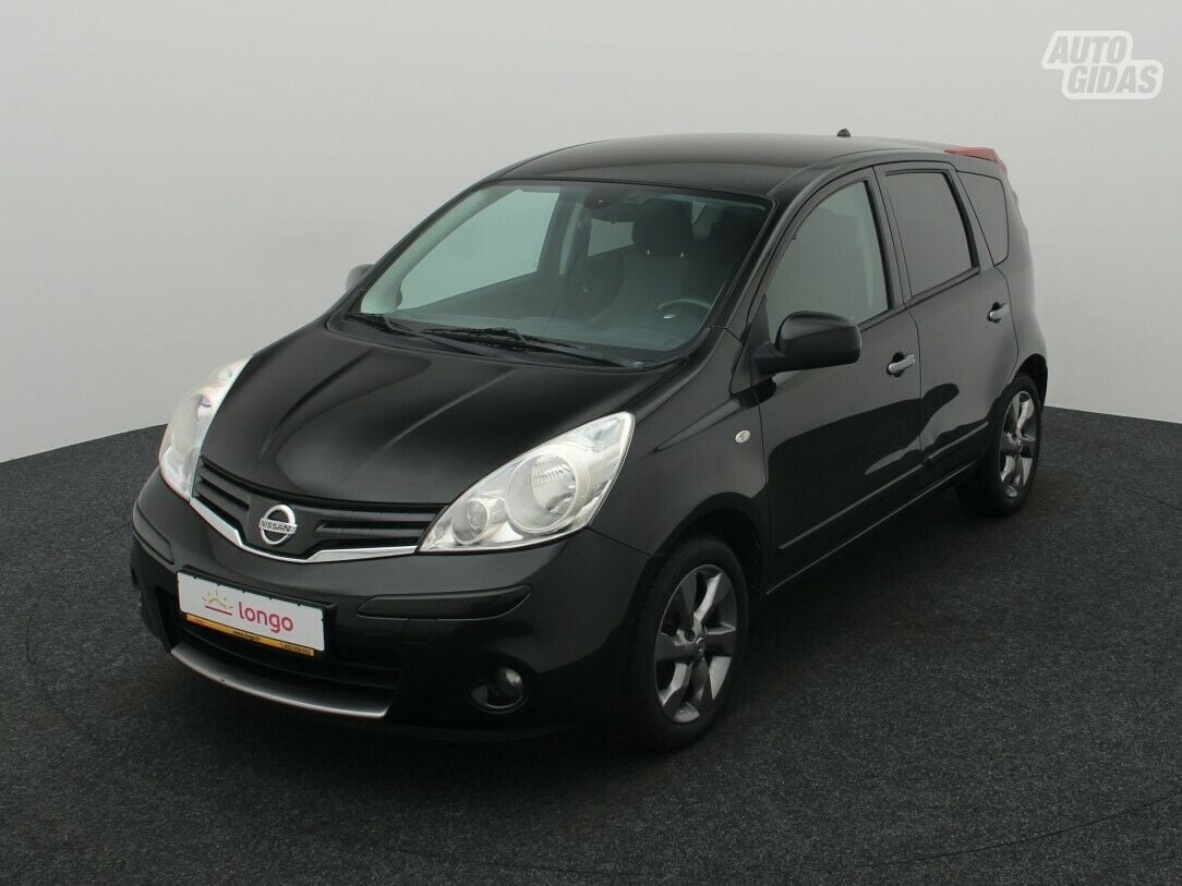 Nissan Note 2011 г Минивэн