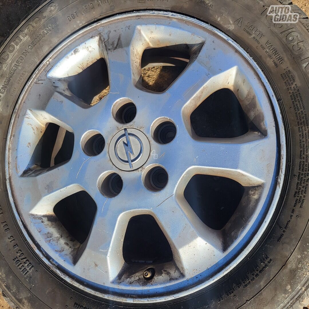 Opel Astra light alloy R15 rims