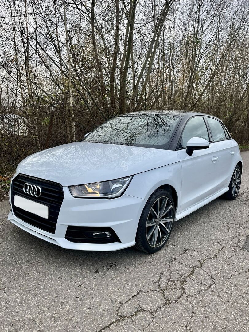 Audi A1 12640 2016 y