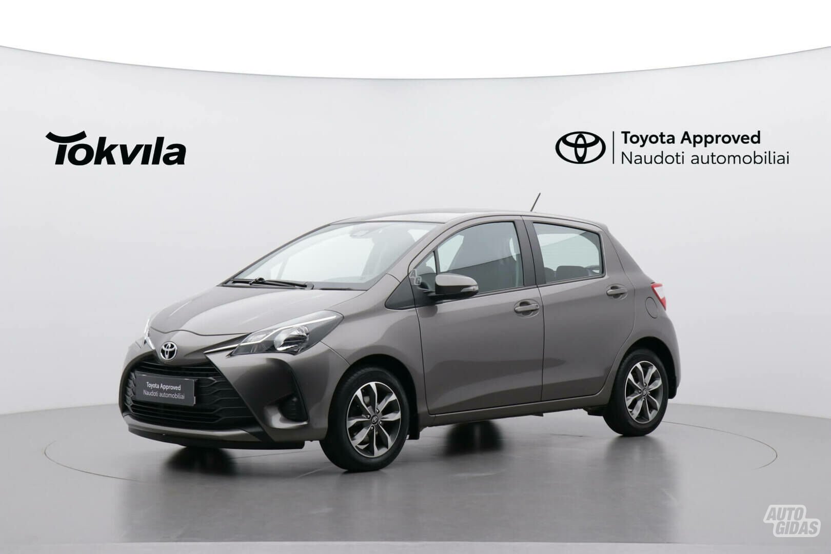 Toyota Yaris 2020 г Хэтчбек