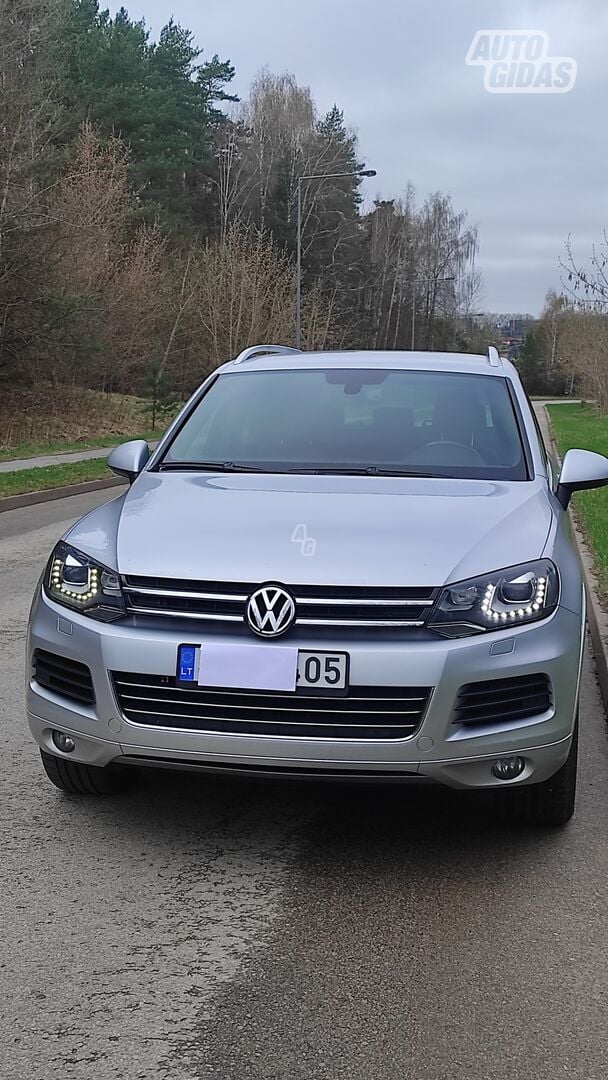 Volkswagen Touareg II 2011 г