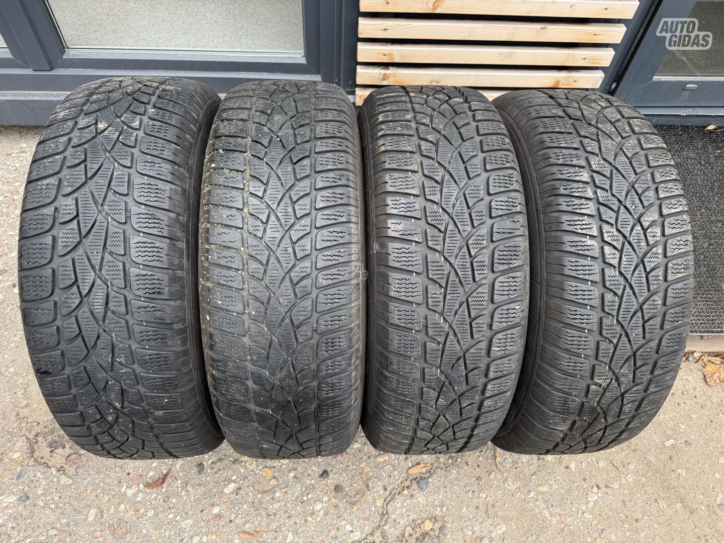 Dunlop Siunciam, 6mm R17 winter tyres passanger car