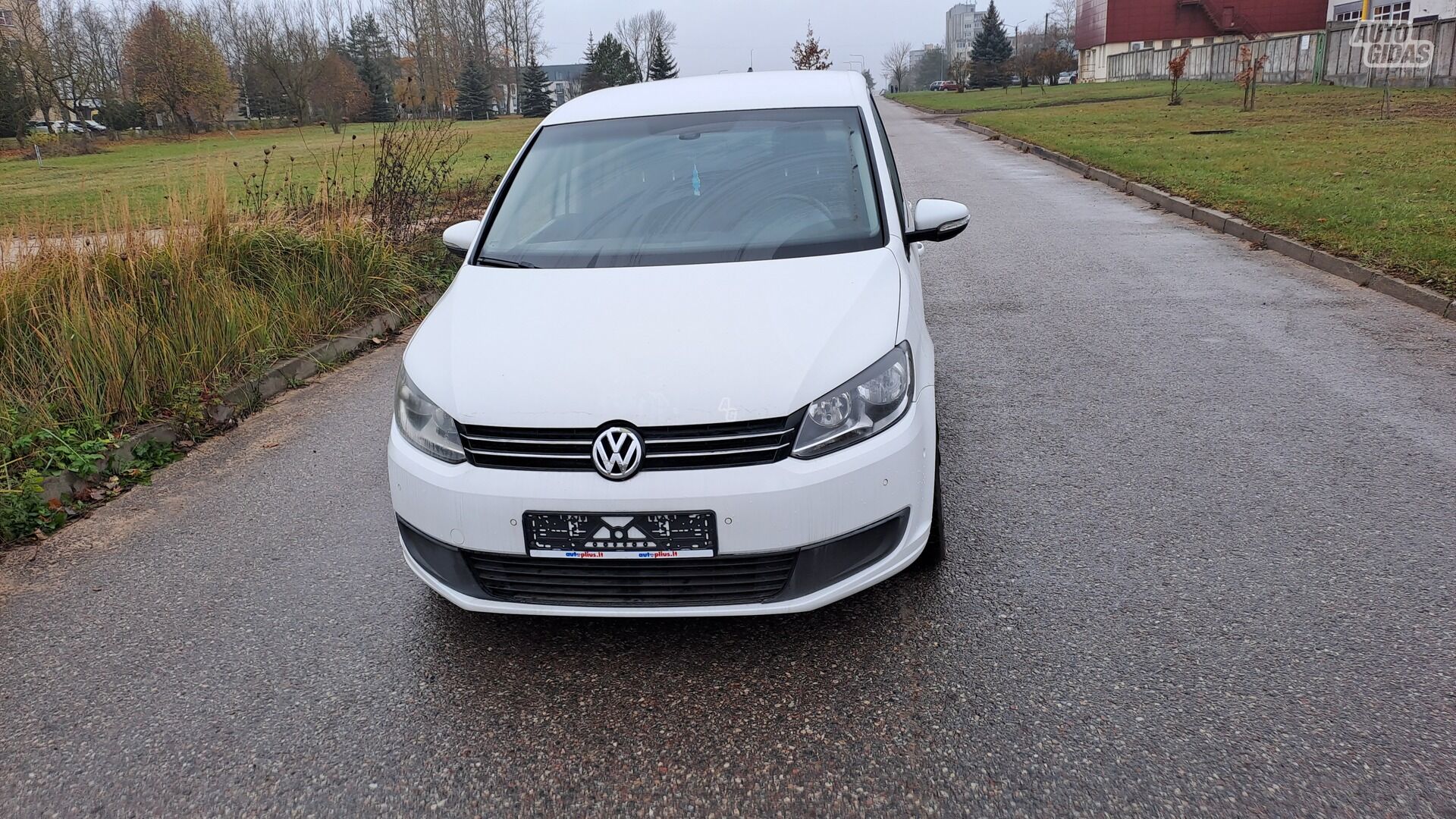 Volkswagen Touran 2015 m Vienatūris