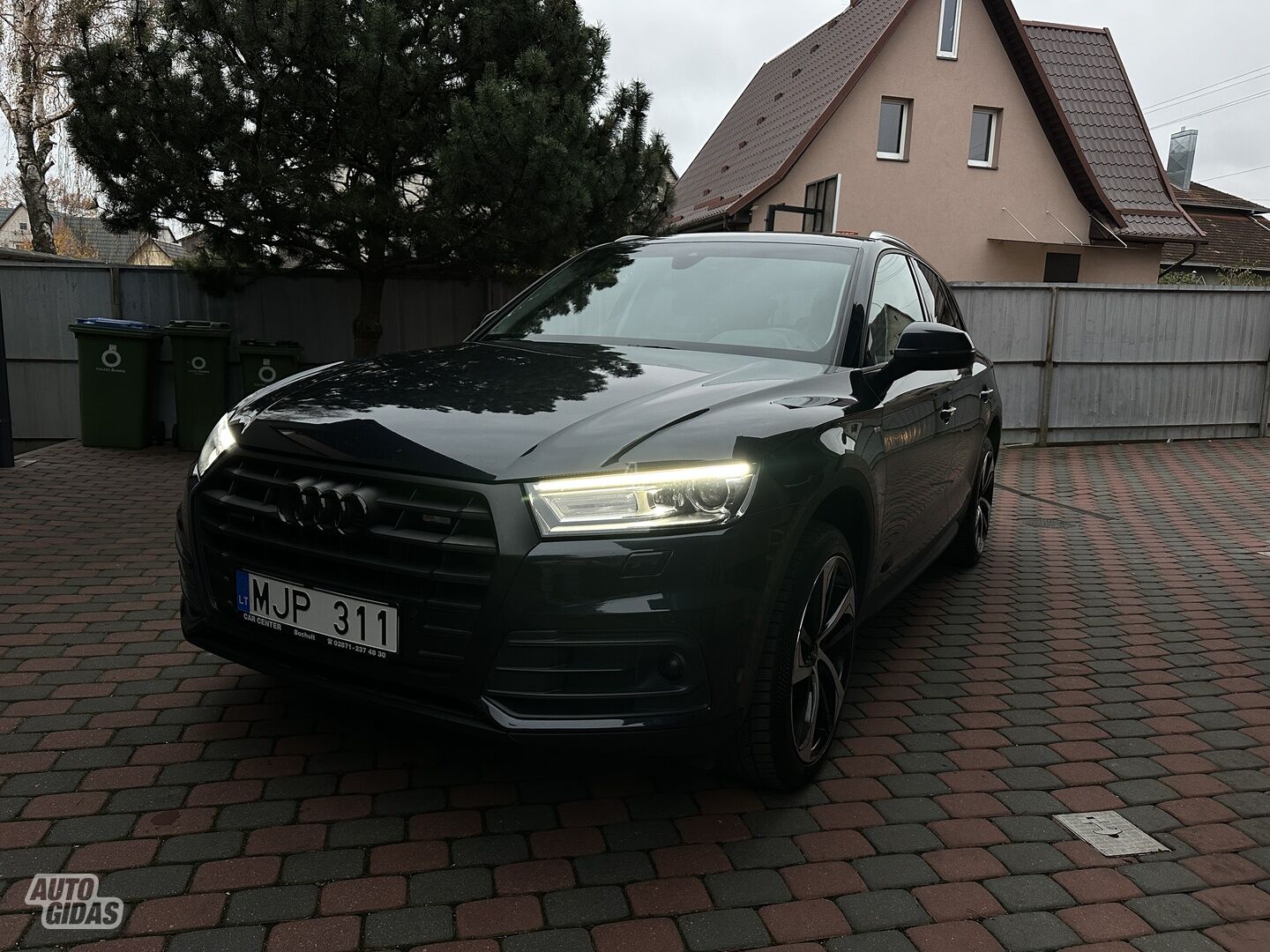 Audi Q5 2018 г Седан