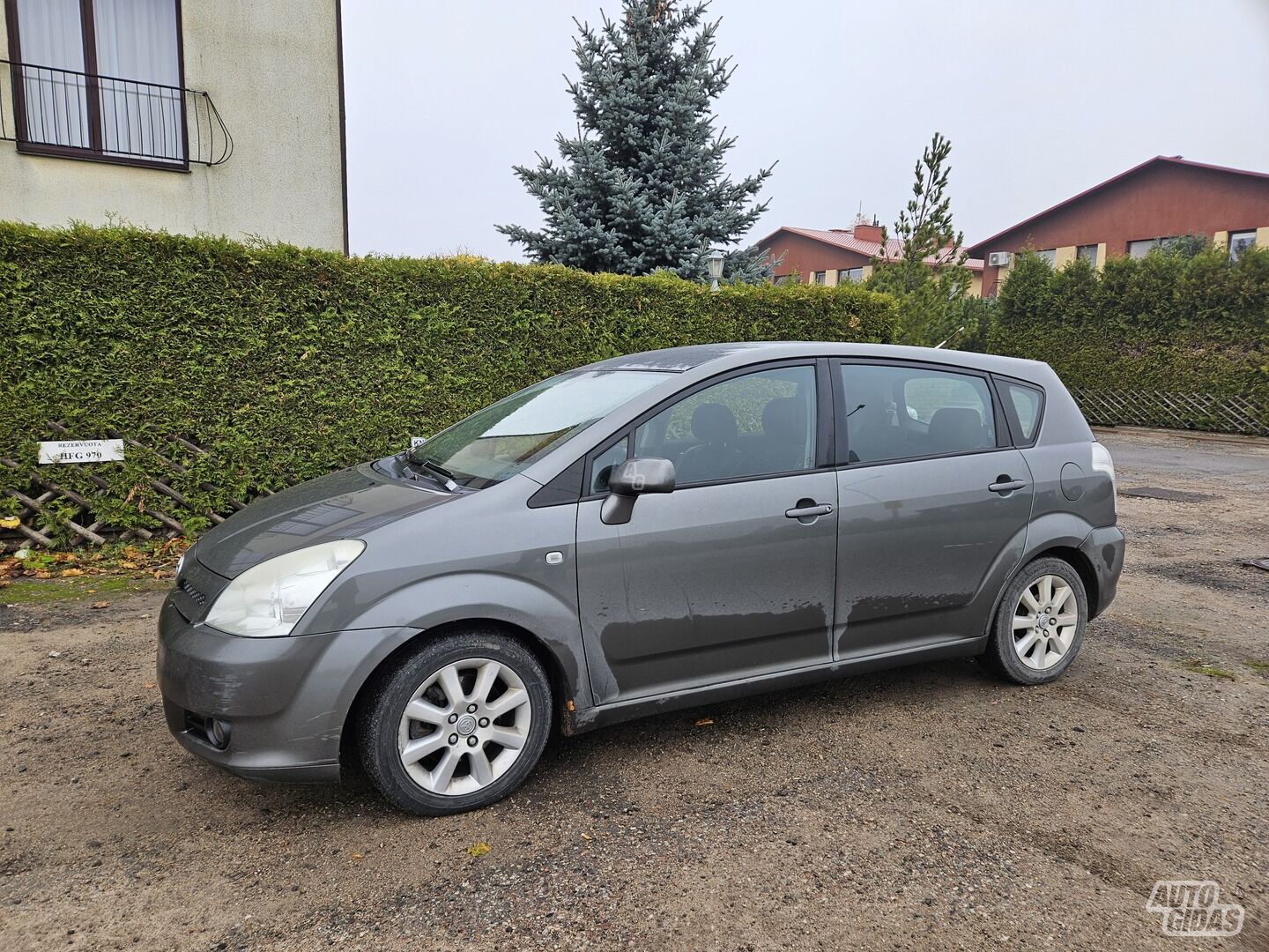 Toyota Corolla Verso II 2006 y