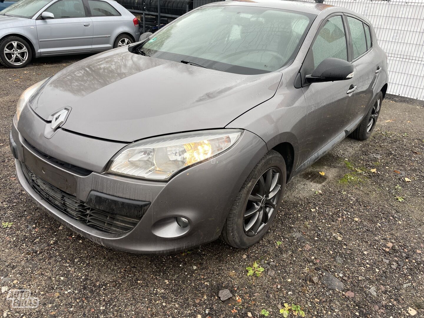 Renault Megane 2011 г Хэтчбек