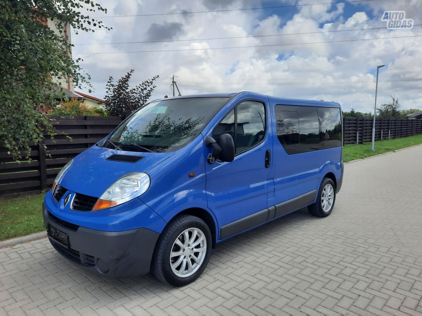 Renault Trafic 2006 г Микроавтобус