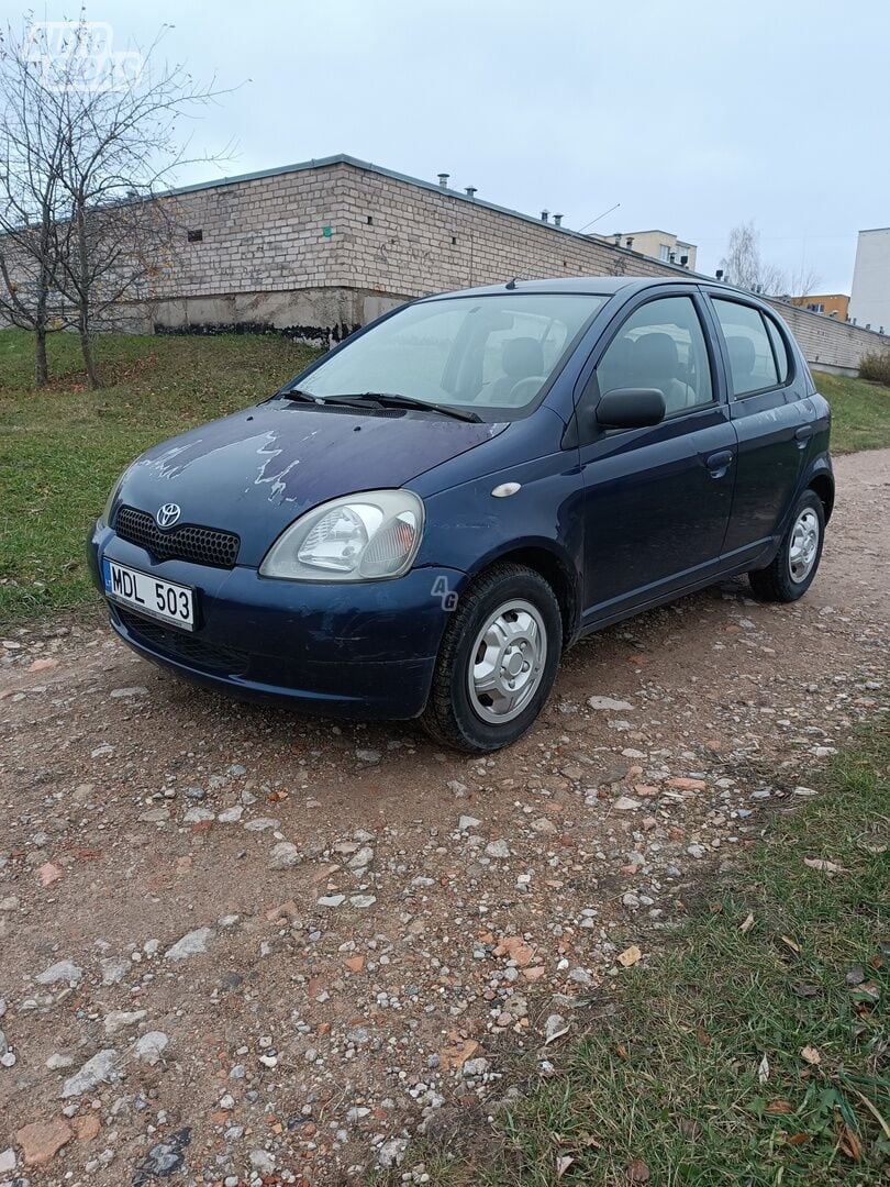 Toyota Yaris 2000 y Hatchback