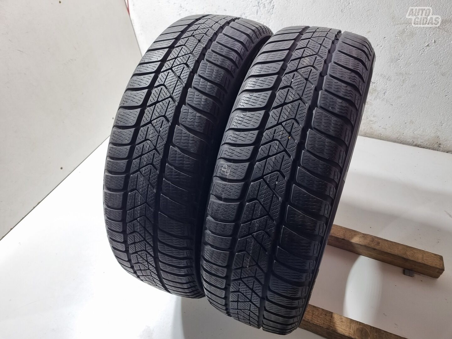 Pirelli 6-7mm, 2021m R17 зимние шины для автомобилей