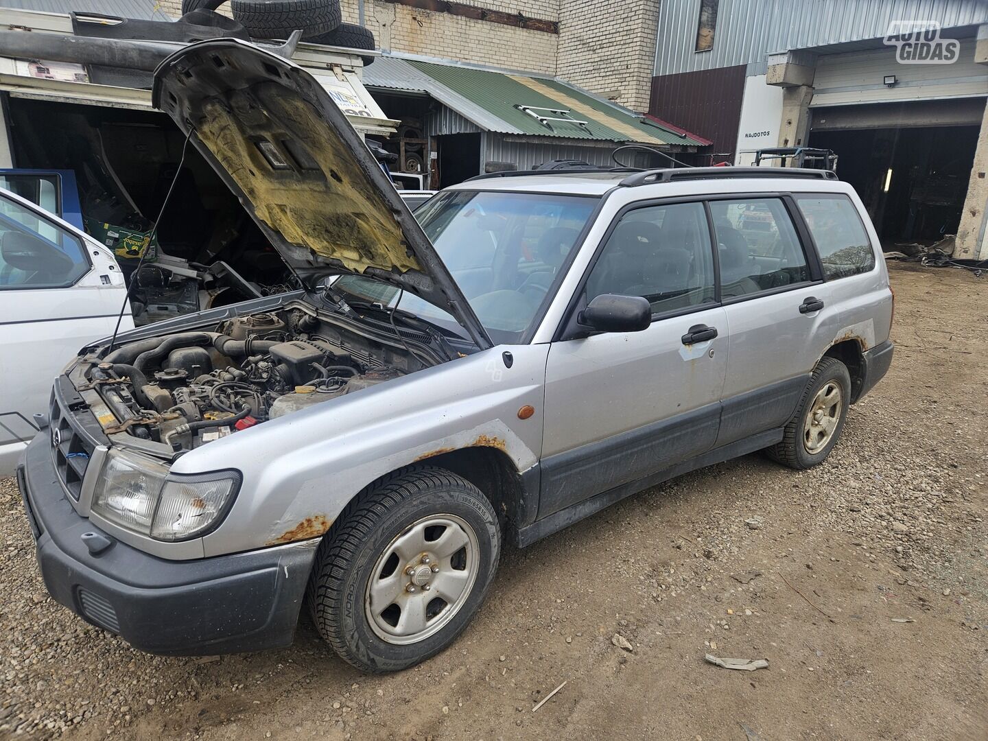 Subaru Forester 1998 y Off-road / Crossover