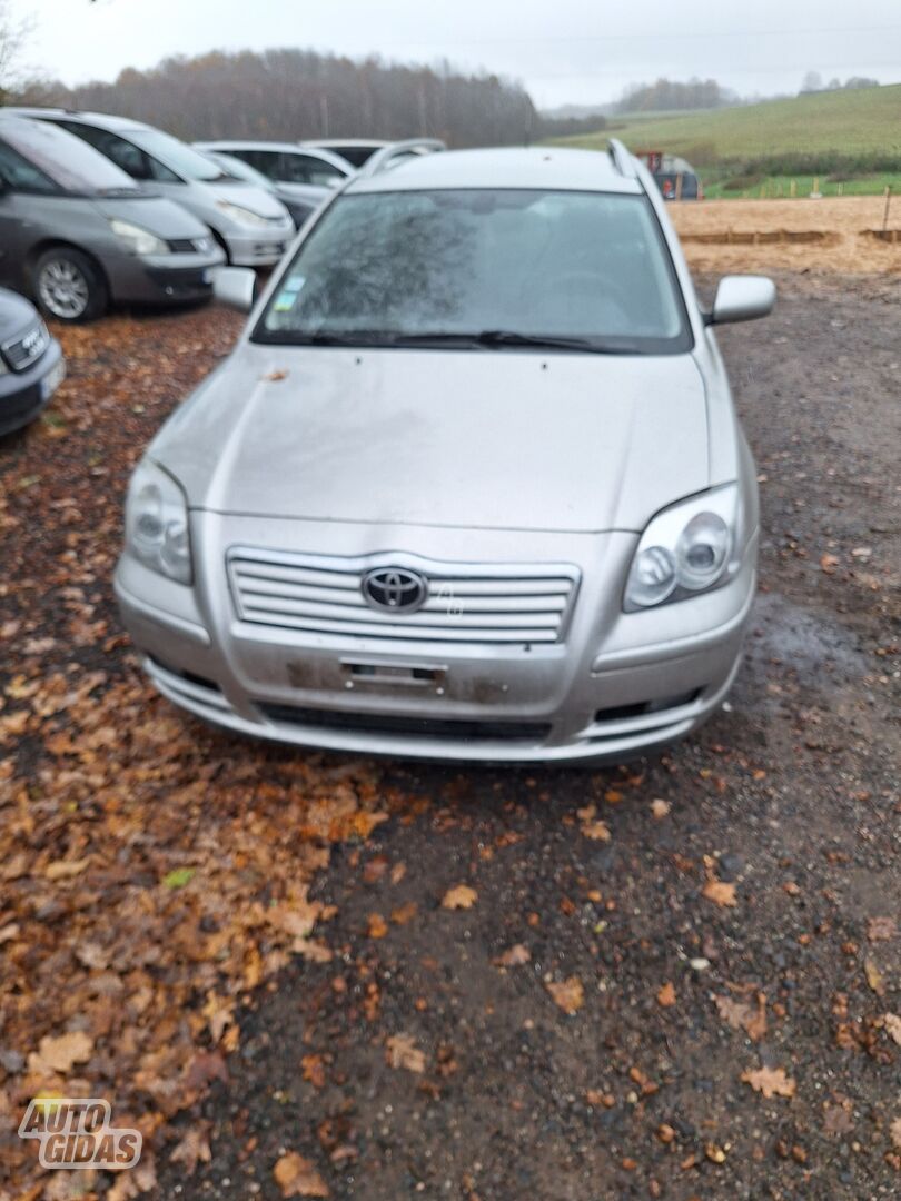 Toyota Avensis 2003 г Универсал