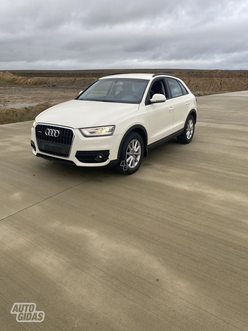 Audi Q3 2012 m Visureigis / Krosoveris