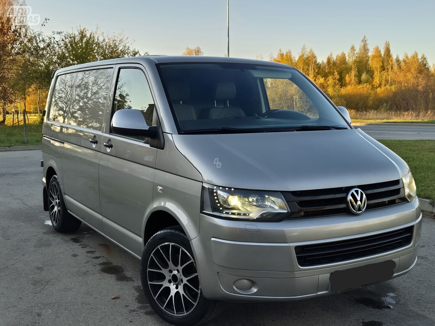 Volkswagen Transporter 2013 г Грузовой микроавтобус