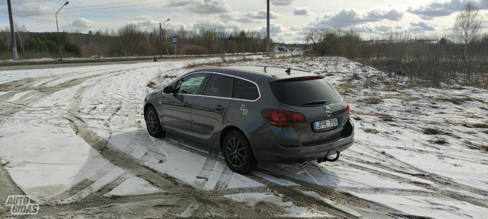 Opel Astra 2011 г Универсал