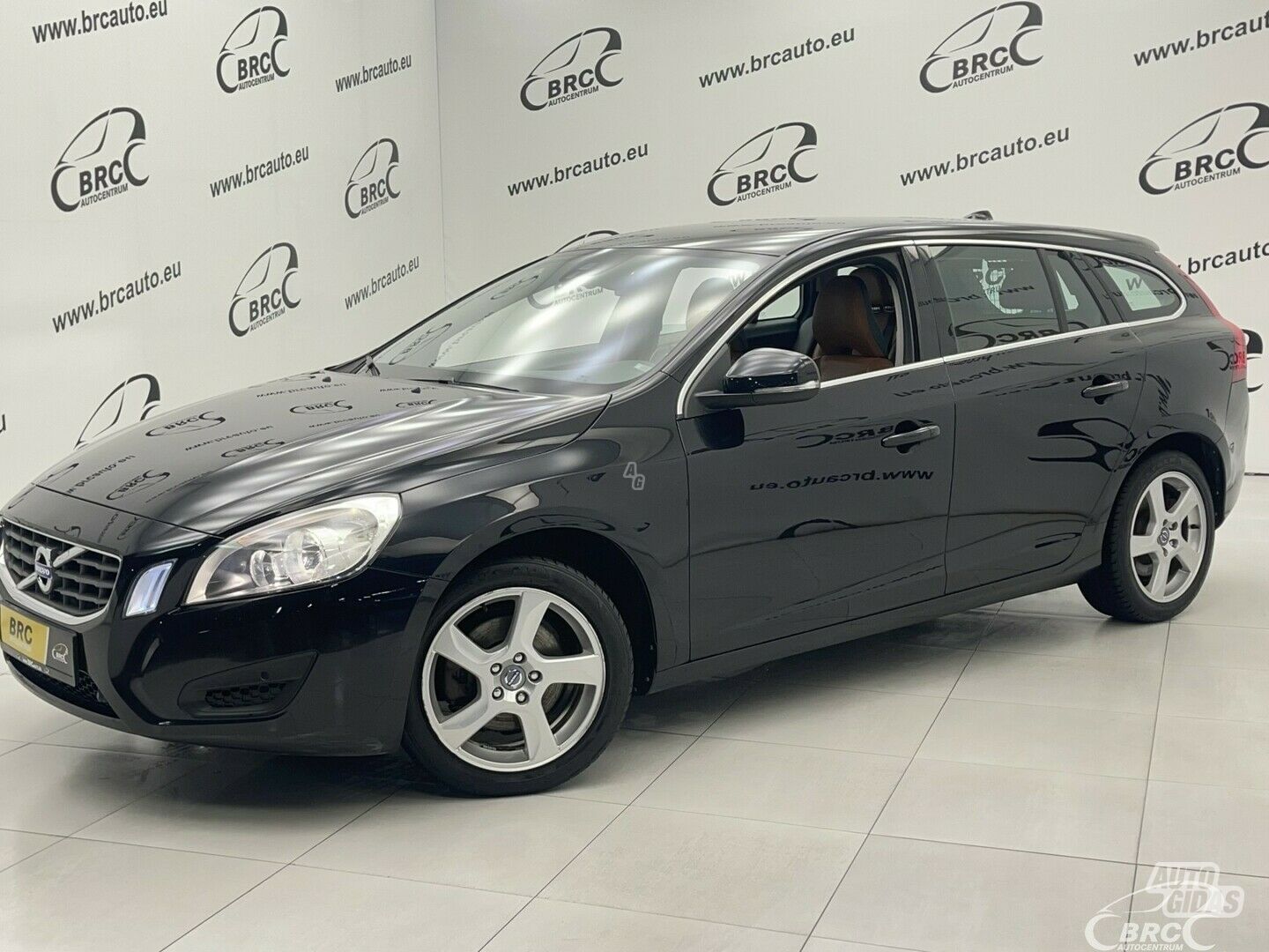 Volvo V60 T3 2011 m