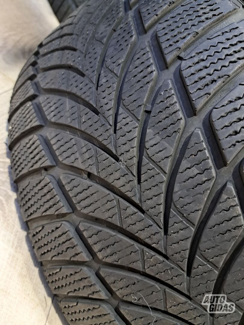 Goodyear Ultra grip ice 2 R19 winter tyres passanger car