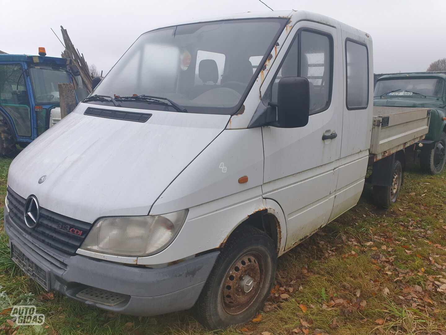 Mercedes-Benz Sprinter 2000 г Грузовой микроавтобус