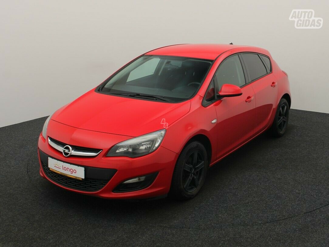 Opel Astra 2013 y Hatchback