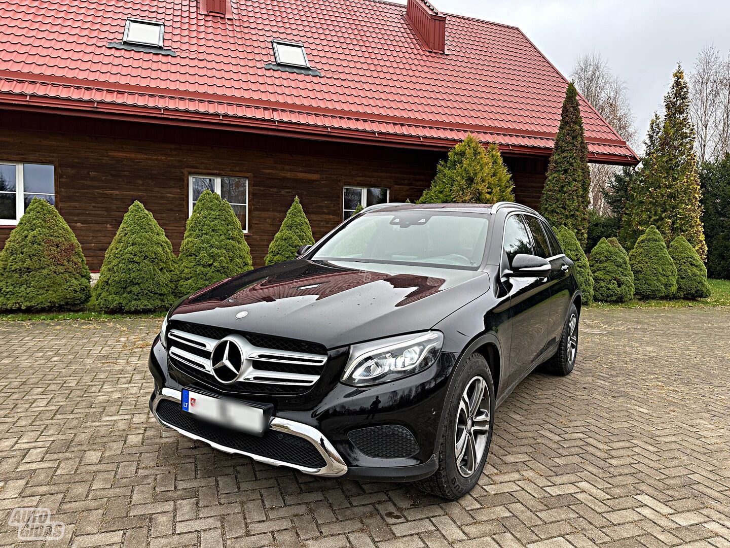 Mercedes-Benz GLC 250 4MATIC 2017 г