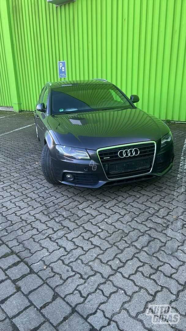 Audi A4 2009 y parts