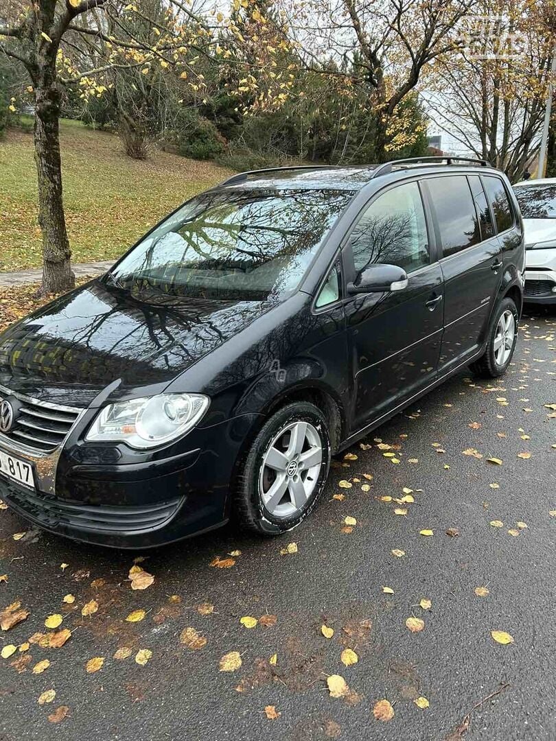 Volkswagen Touran 2008 г Минивэн