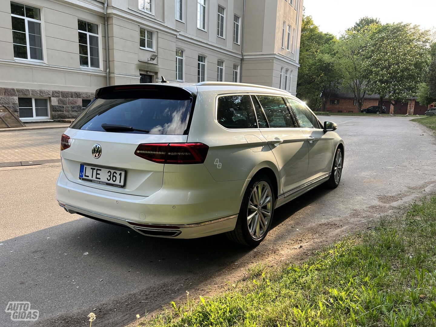 Volkswagen Passat B8 TDI 2016 г