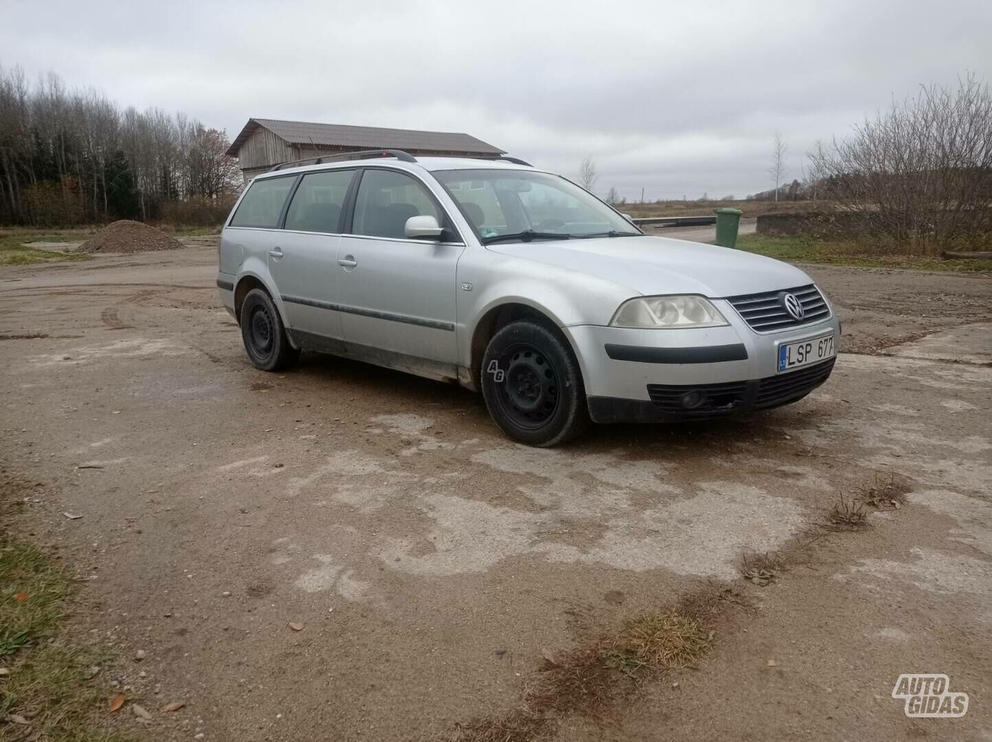 Volkswagen Passat 23095 2002 y